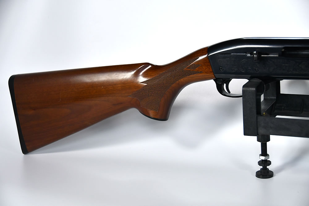 散弾銃レミントン M1100